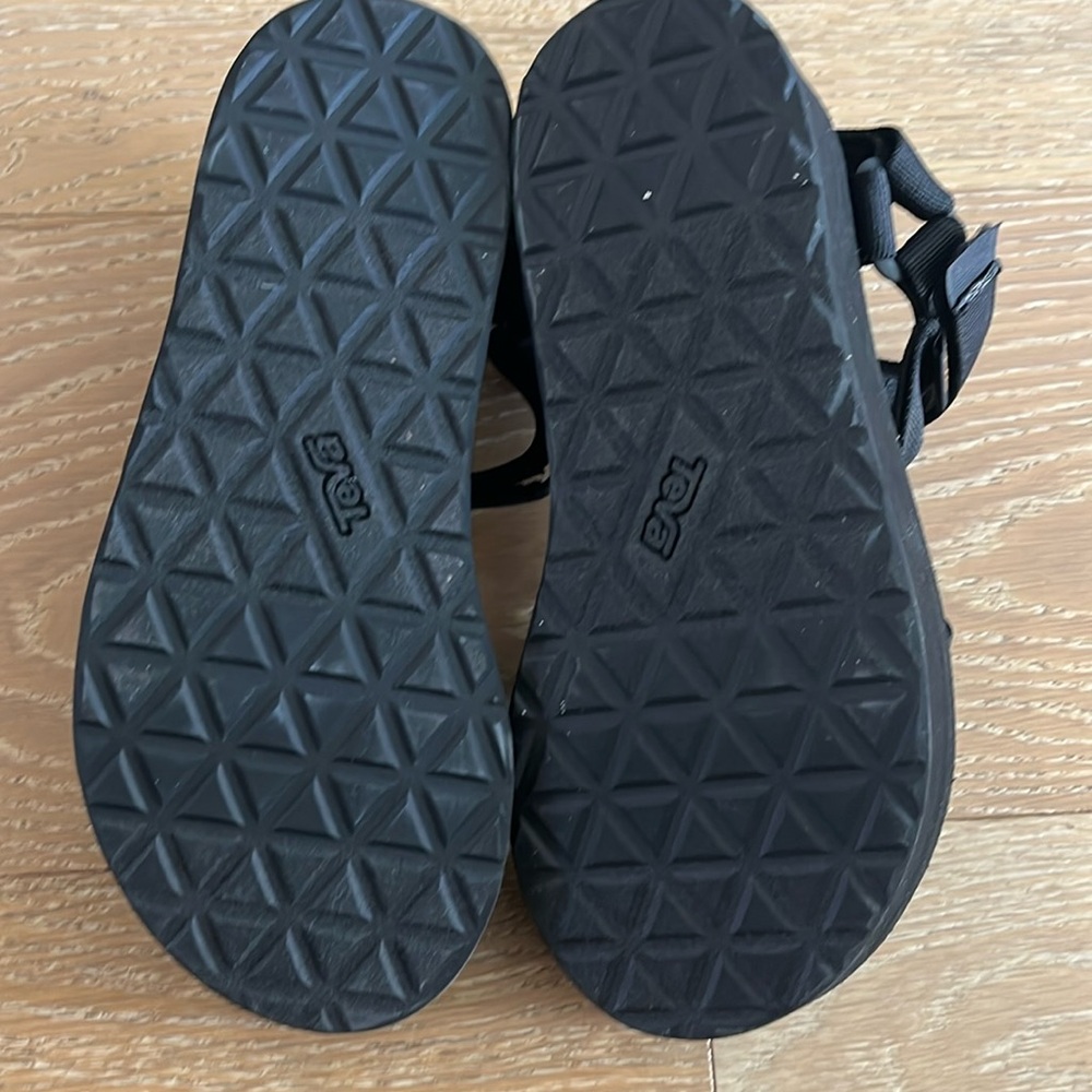Teva Flatform Universal Sandals - Picture 8 of 9